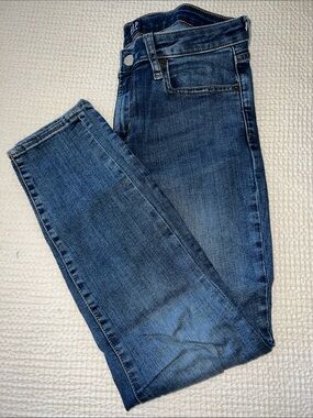 GAP Women’s Regular Curvy True Skinny Jeans, size 29